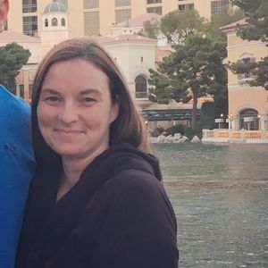 Meet your Posher, Tia